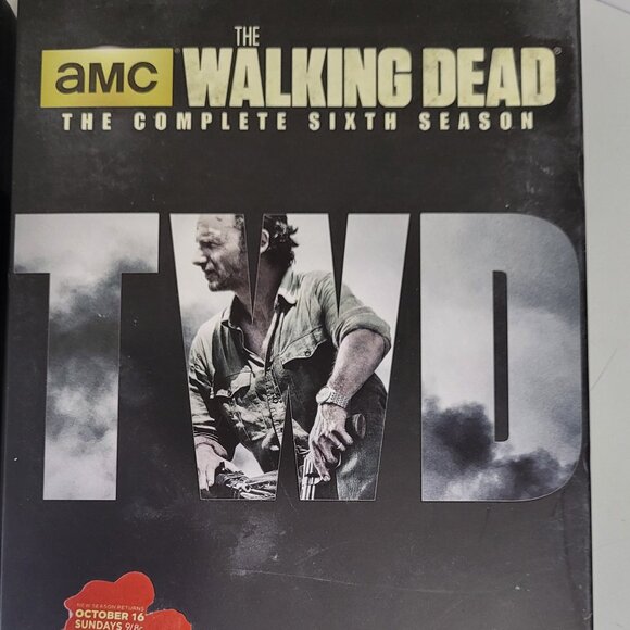 WALKING DEAD DVDS SEASONS 1,2,3,4,5,6,7 - Picture 6 of 8